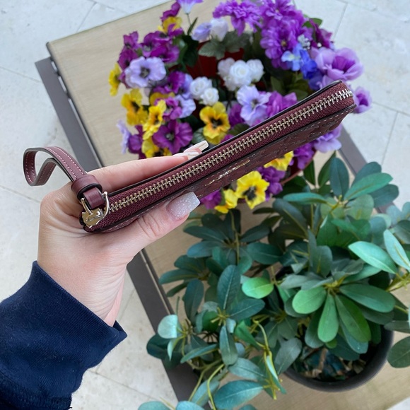 Coach Red Burgundy Leather & Glitter Embossed Logo Zippered Wristlet - Picture 6 of 16